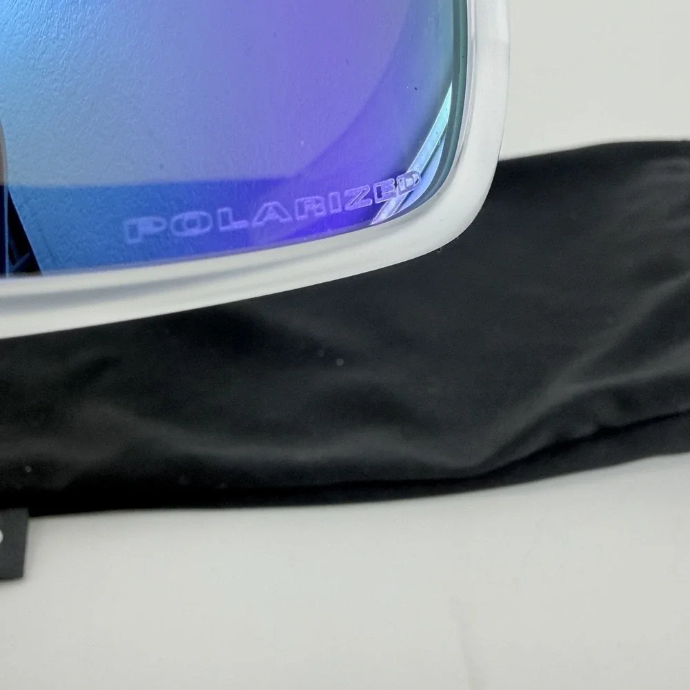 Oakley Crankshaft 9239-09 Sunglasses Matte Clear Frame Violet Iridium Lens 60 mm